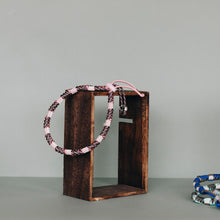 Afbeelding in Gallery-weergave laden, Anti tekenband &quot;baby pink &amp; pink snake&quot;
